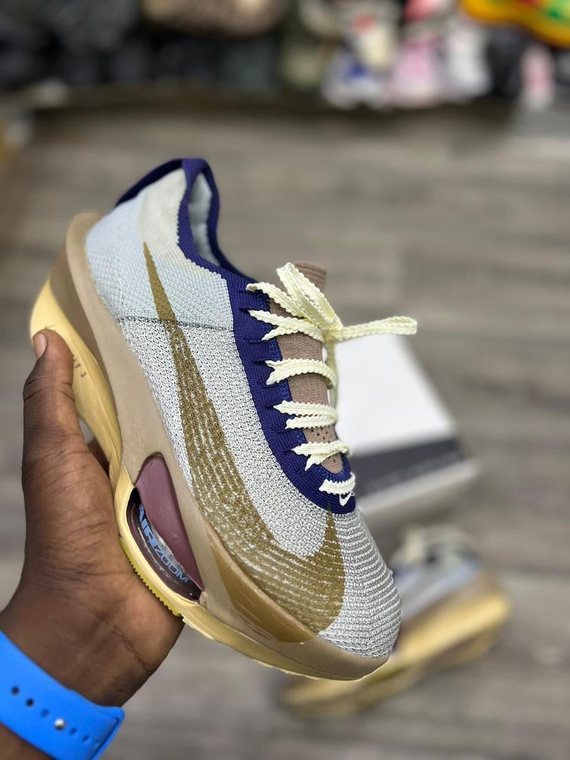 *Nike *ZoomX *Alphafly 3*